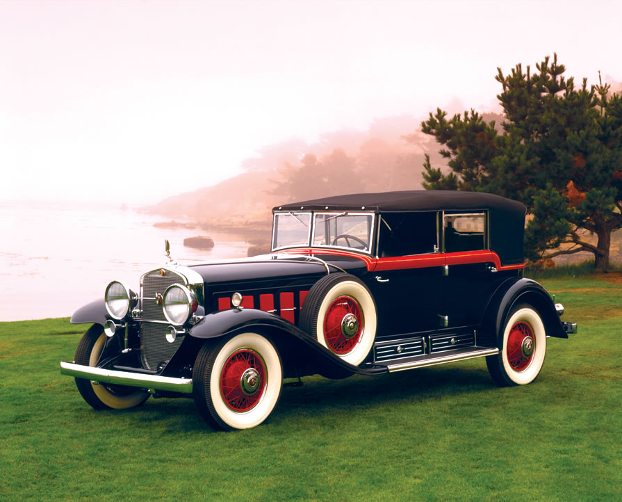 1930 Cadillac V16 Side View