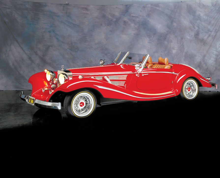 1936 Mercedes-Benz 540K Side View